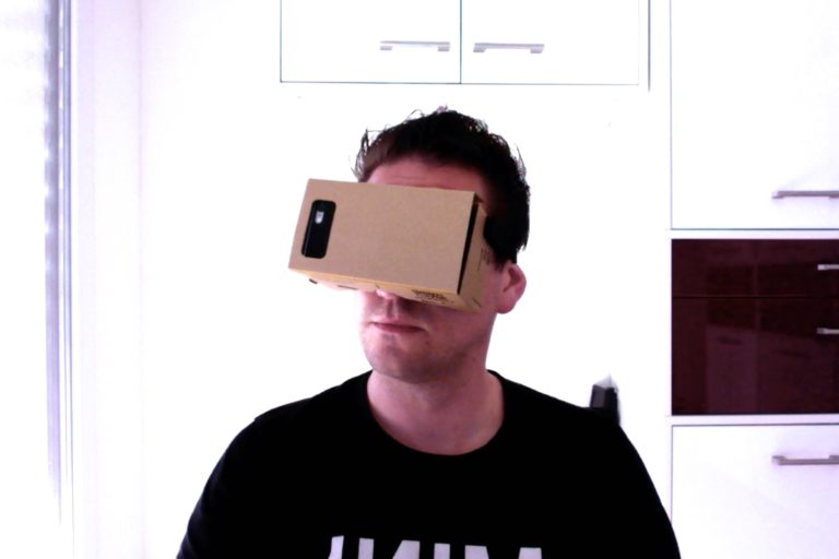 Renato Mitra VR Cardboard ApfelBlog.ch
