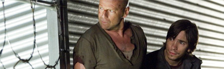 Die Hard 4.0 - Bruce Willis & Justin Long
